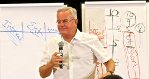 Pastor Bill Hybels (courtesy of IEVI)