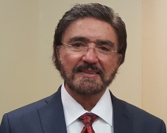 Dr. Armando Alducin, Founder of "New Life for the World."