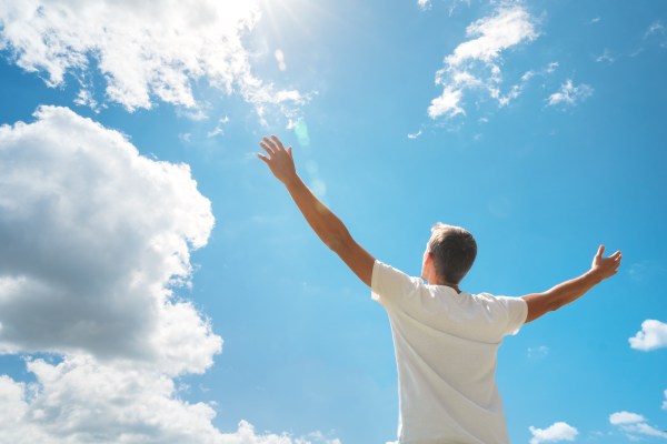 Man strive hand to a God